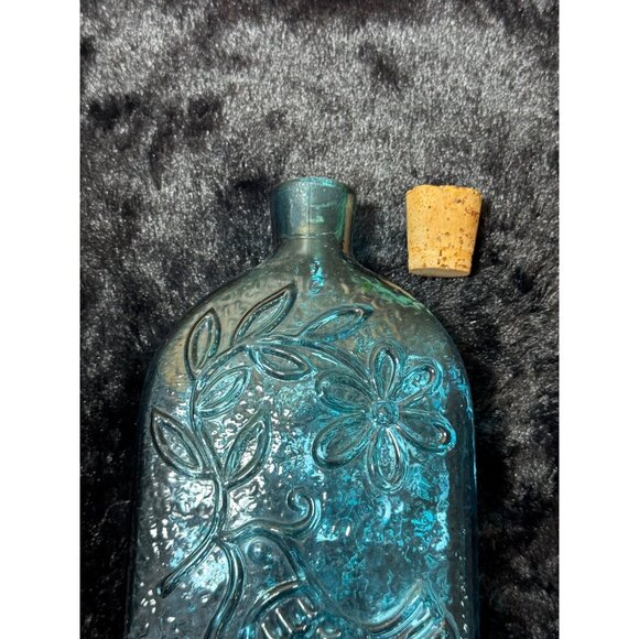 Vintage Stelvia Wayne Hausted Empoli Decanter Empossed Birds Of Peace Cork Stop - Picture 7 of 8